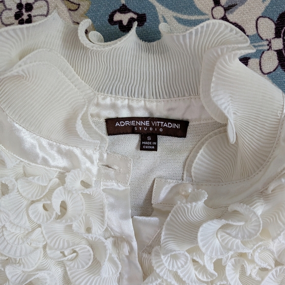 Victorian t-shirt blouse - Picture 3 of 7